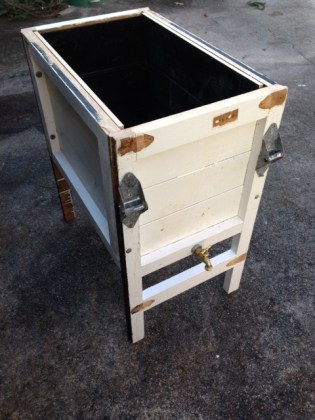 Eight bolts tightened and wow - it takes shape!